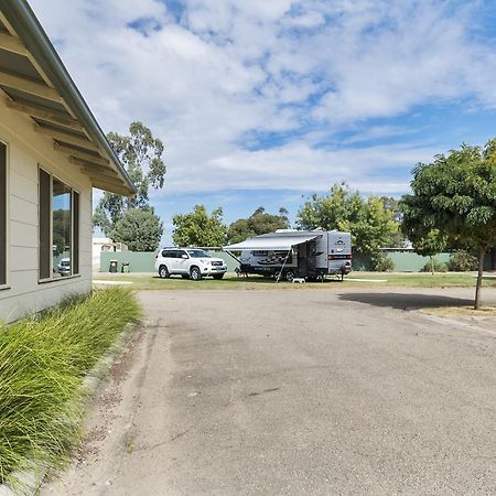 Benalla Tourist Park 外观 照片
